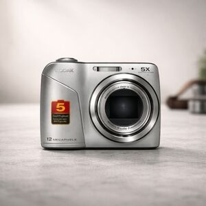Kodak Silver Compact Digital Camera with 5x Optical Zoom